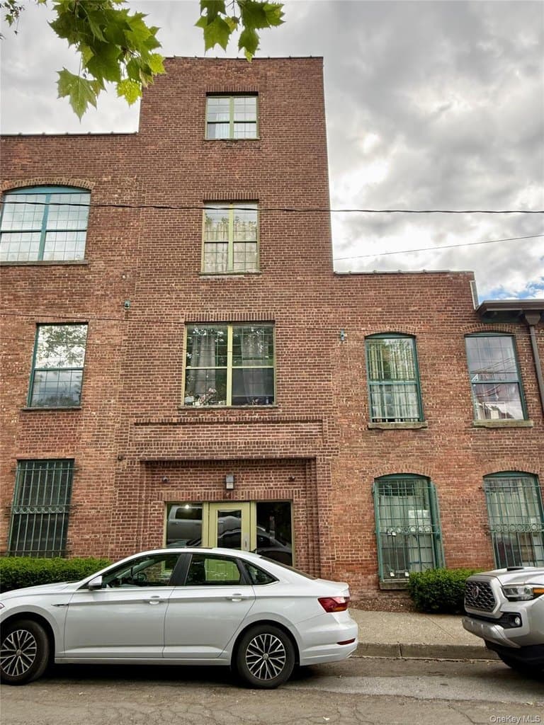 44 Johnes St Unit 108J