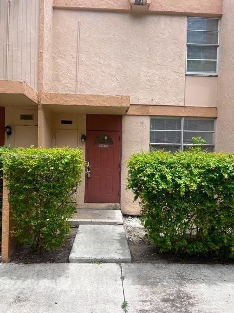 6166 SW 68th St Unit 23