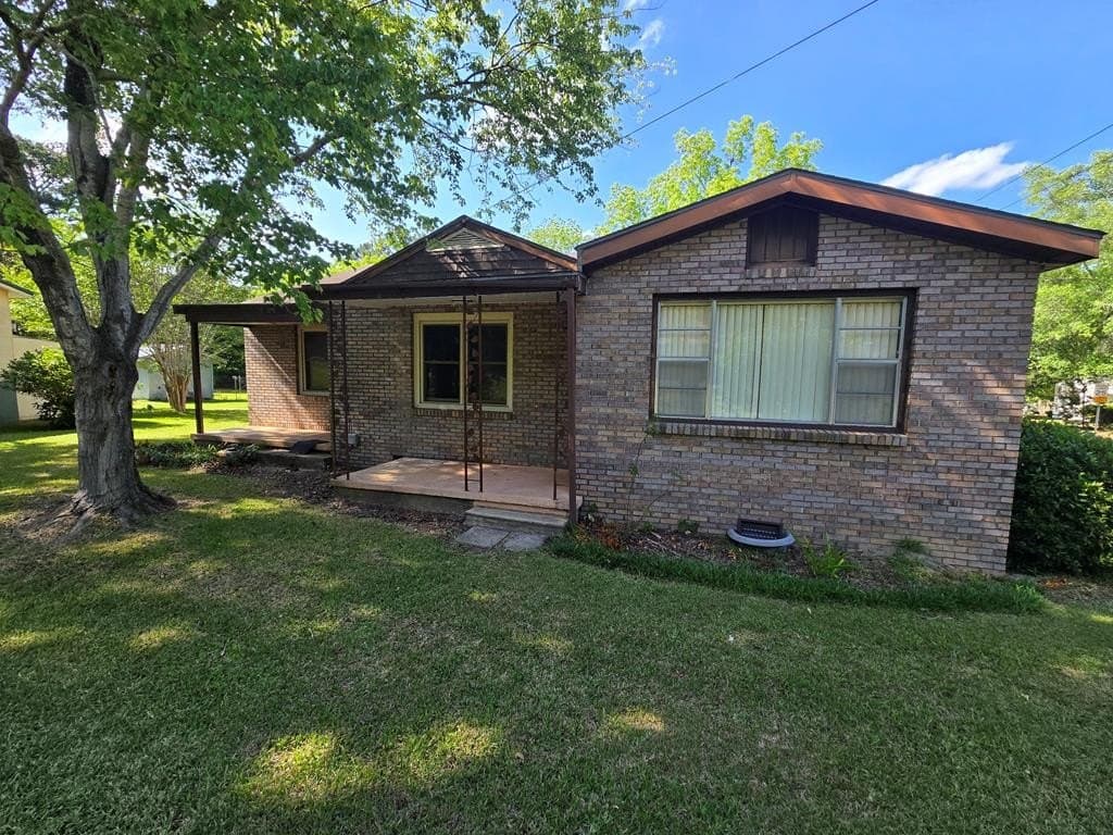 131 Hedstrom Dr
