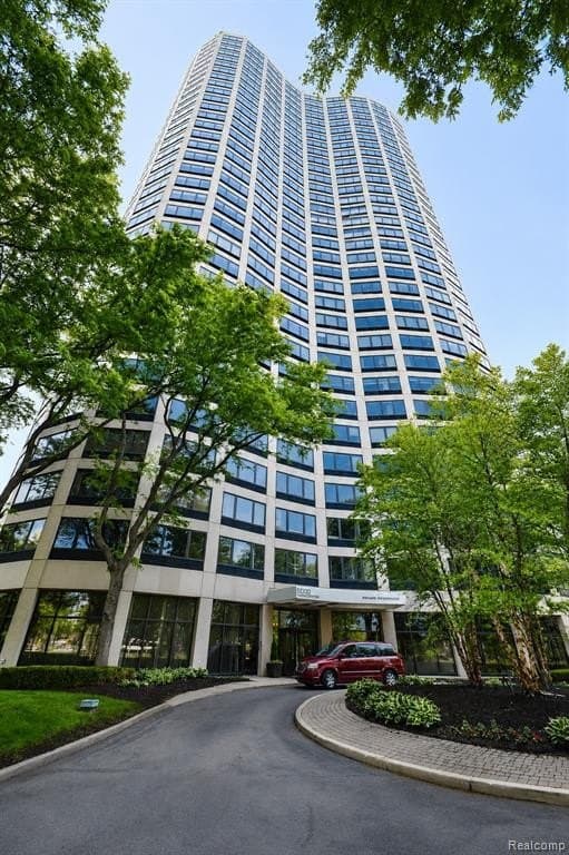 5000 Town Ctr Ste 307