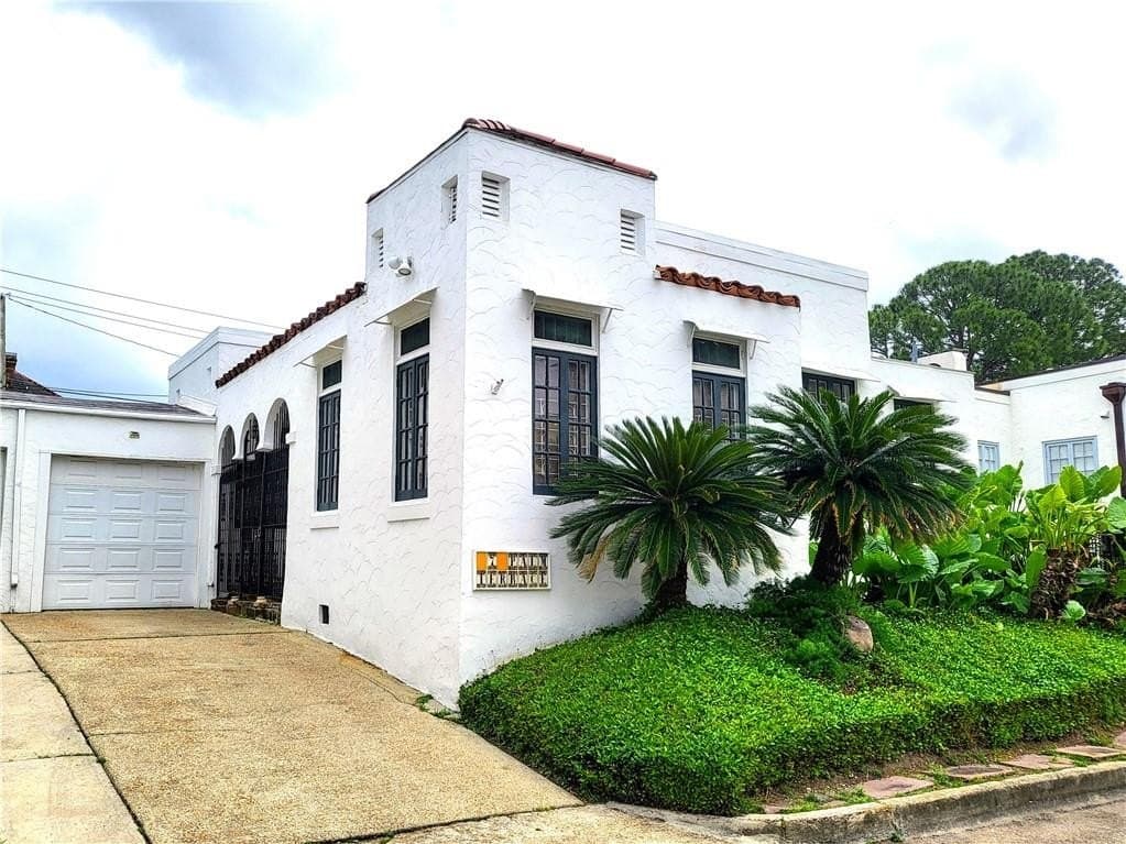 7 Palm Terrace St