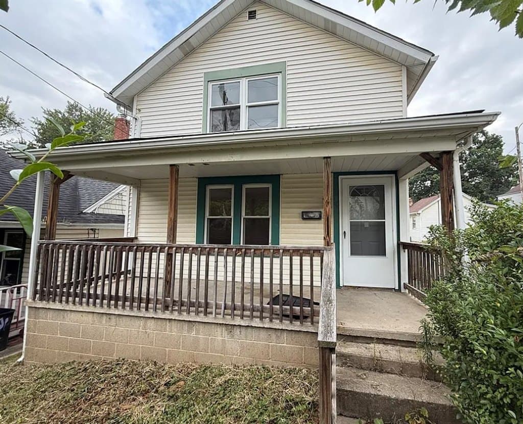 37 Rural Ave