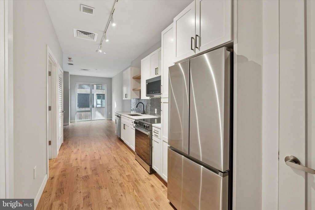 1219-23 Constitution Ave Unit 2356