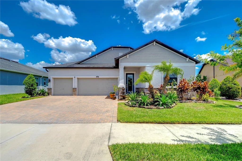31470 Fairhill Dr
