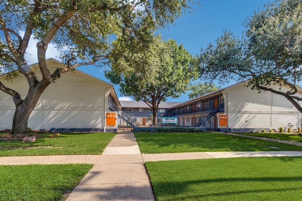 4618 Reiger Ave Apt 104