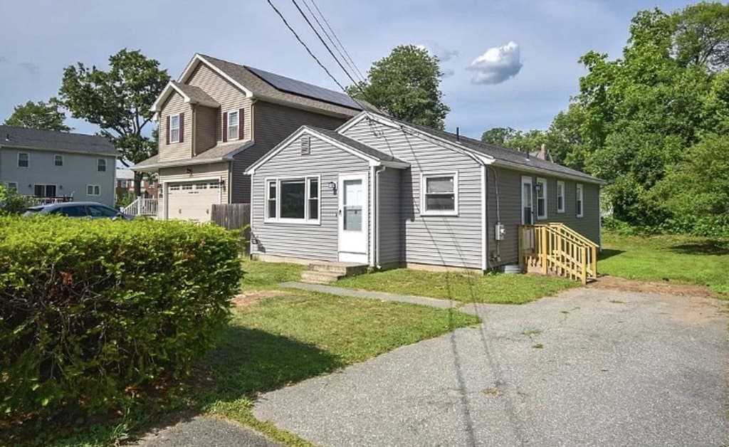 25 Gladstone St