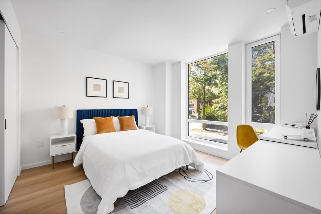 82-77 116th St Unit 6D