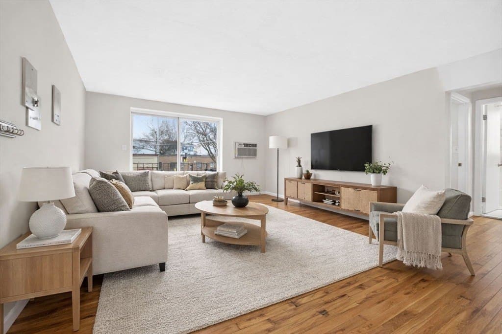 8 Kittredge St Apt 10