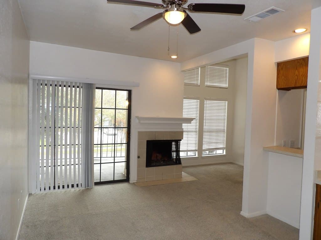 3909 Rawlins St Apt 101