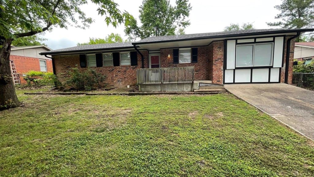 311 Dogwood Dr