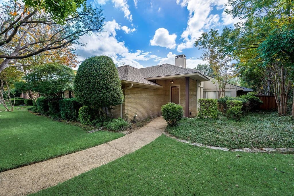 3808 Big Horn Trl