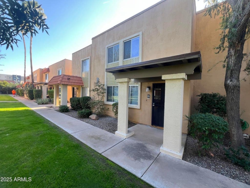 601 E Palo Verde Dr Unit 25