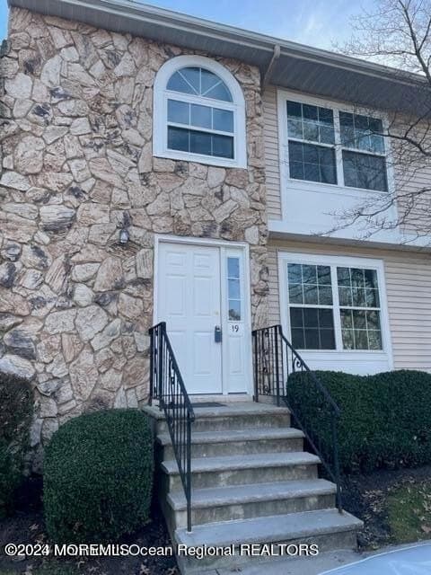 19 Karen Dr Unit 19