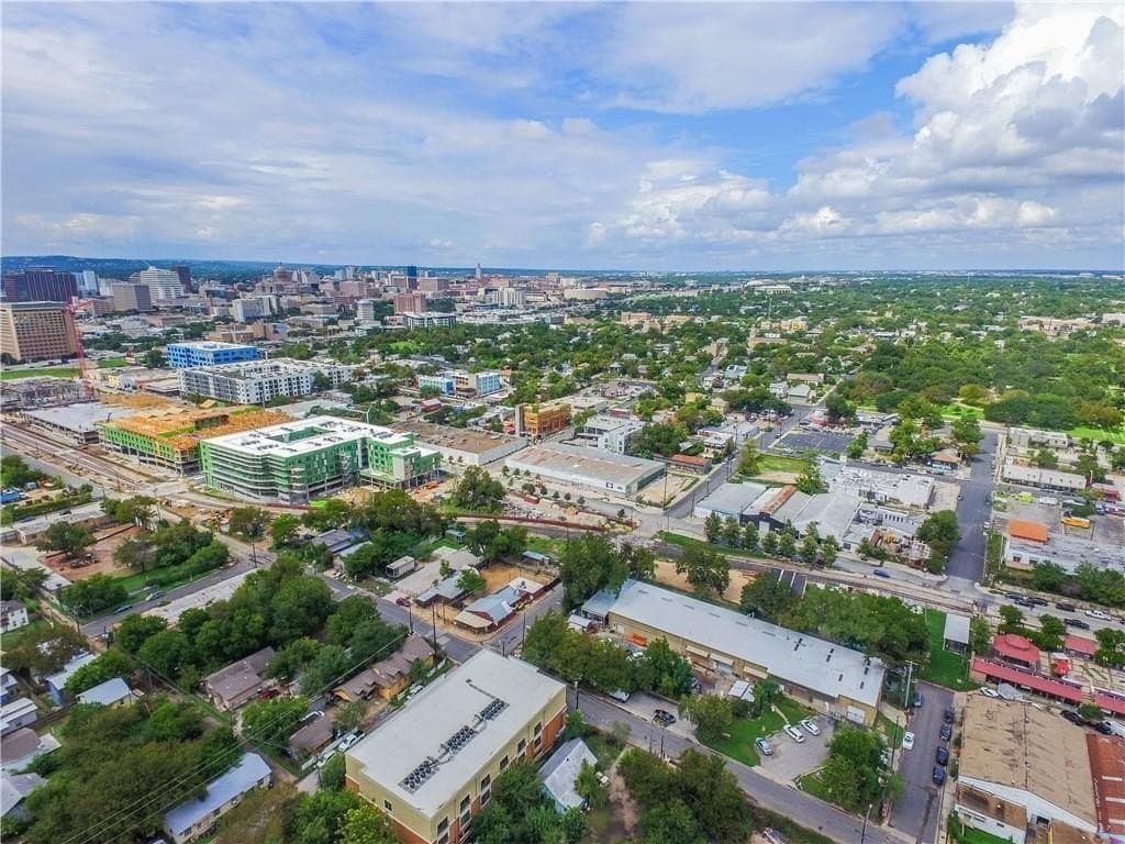 1401 E 4th St Apt 306