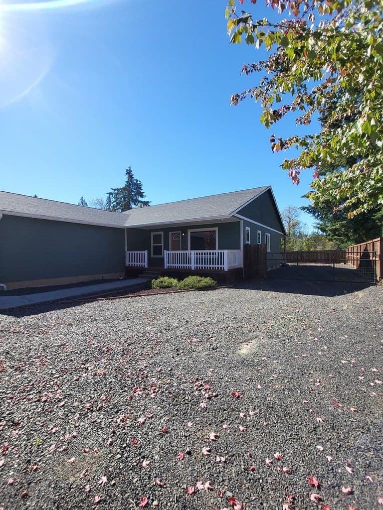 303 Parkside Loop