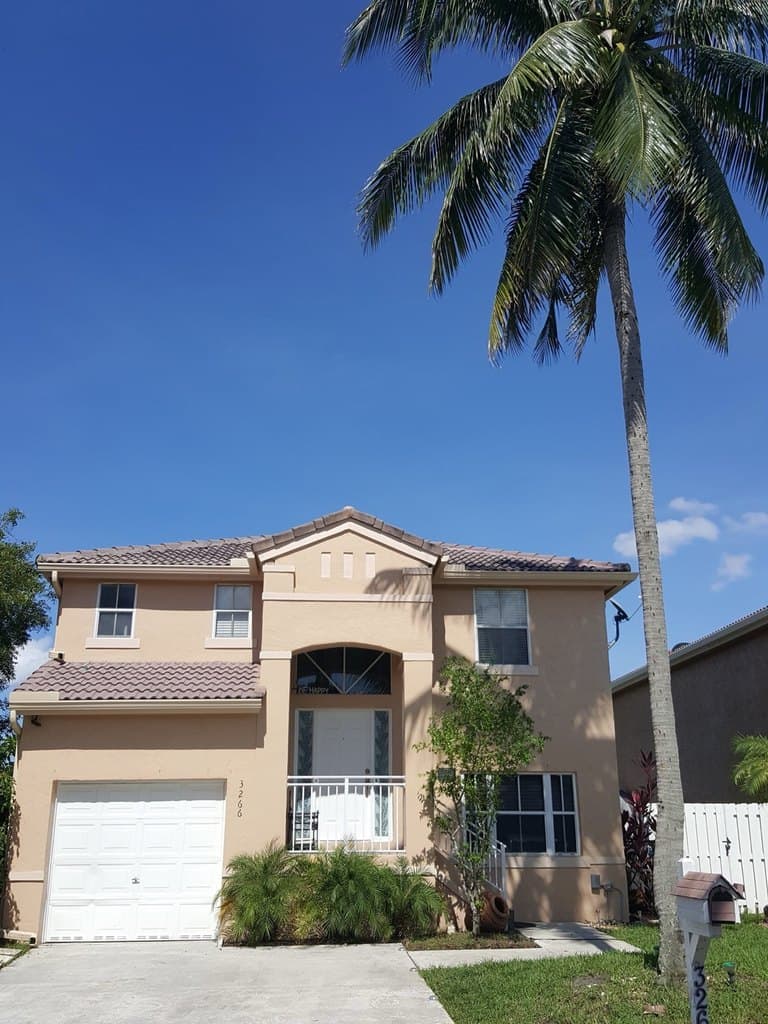 3266 W Buena Vista Dr