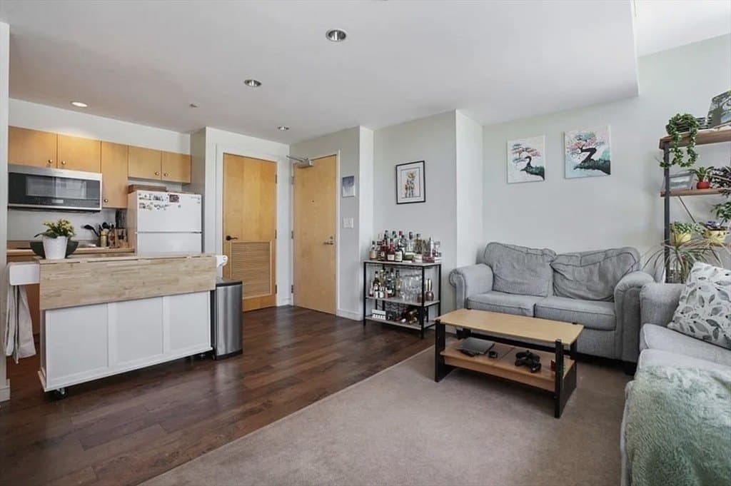131 Tremont St Apt 6D