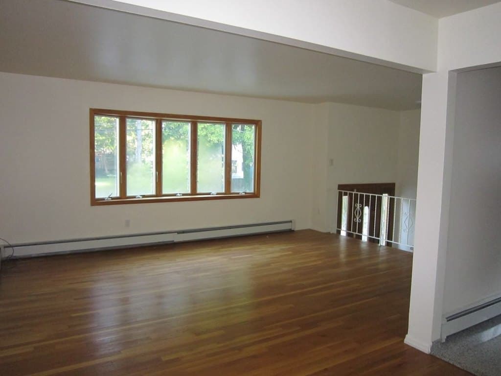 Rental listing