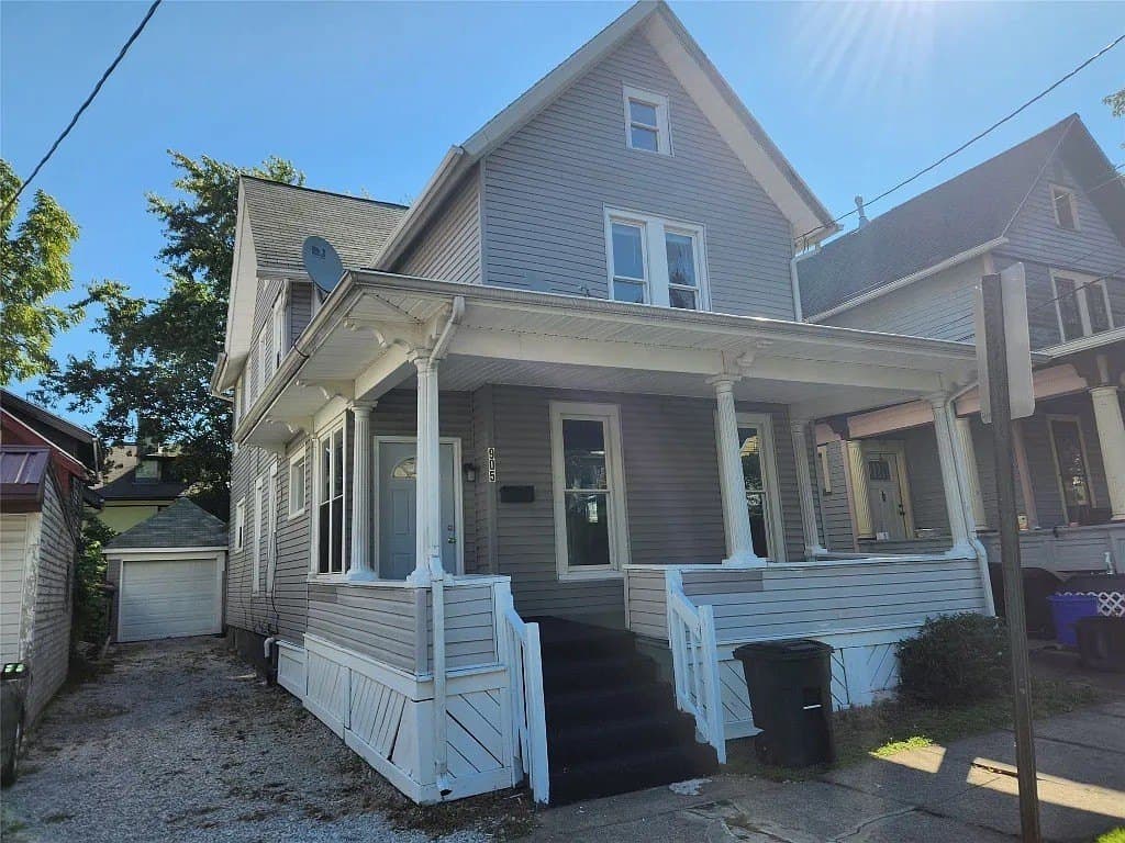 905 Walnut St