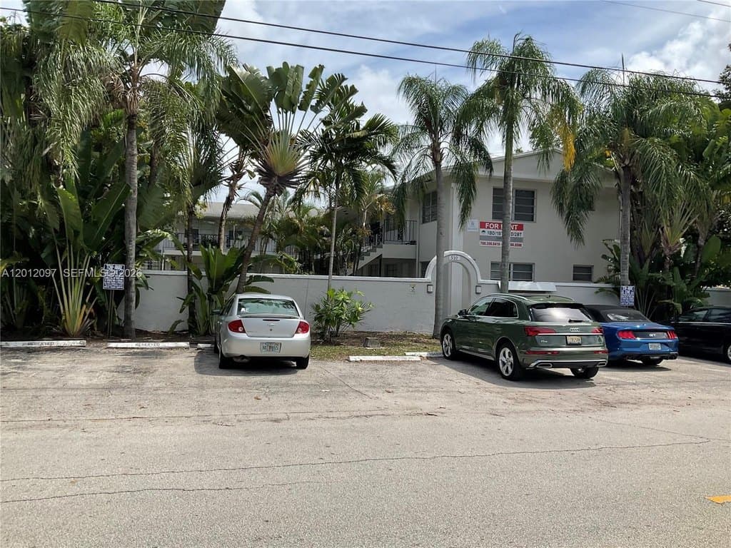 510 SE 9th St Apt 5