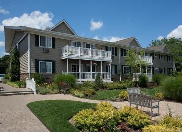 15 Willowbrook Rd Unit 2C