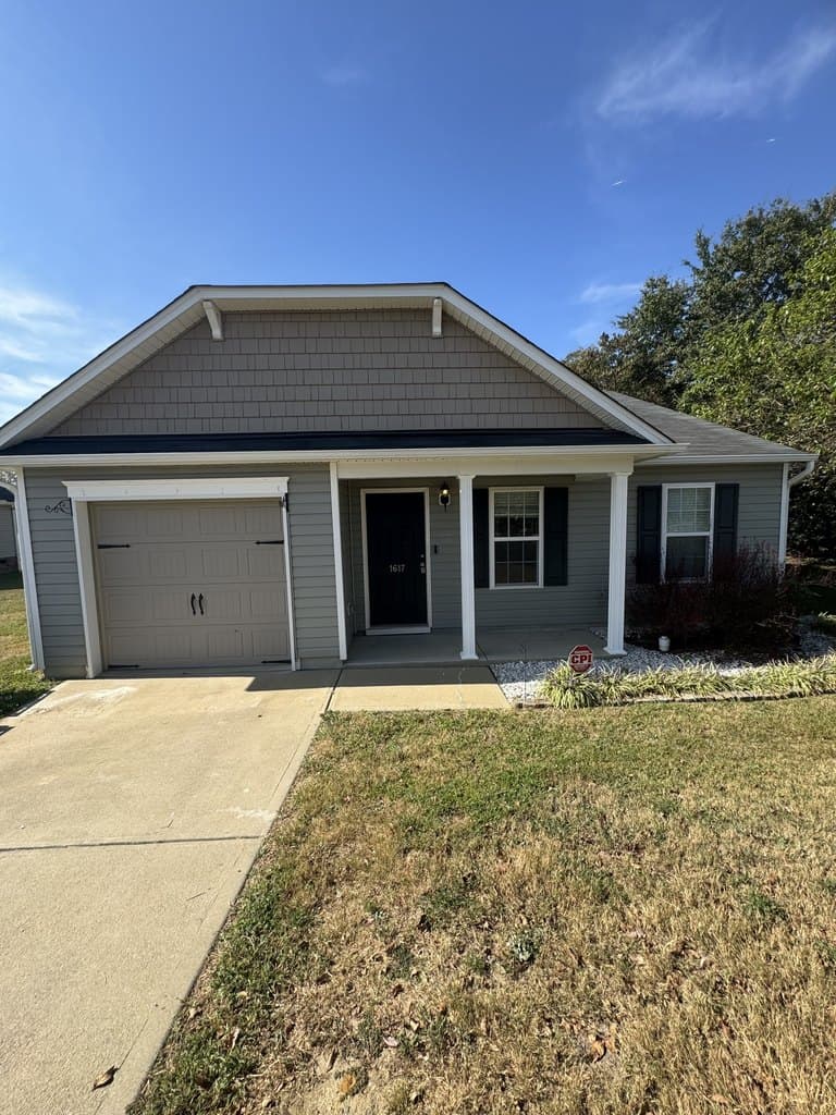 1617 Friendly Rd