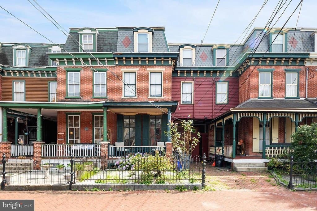 112 Linden St Unit 1