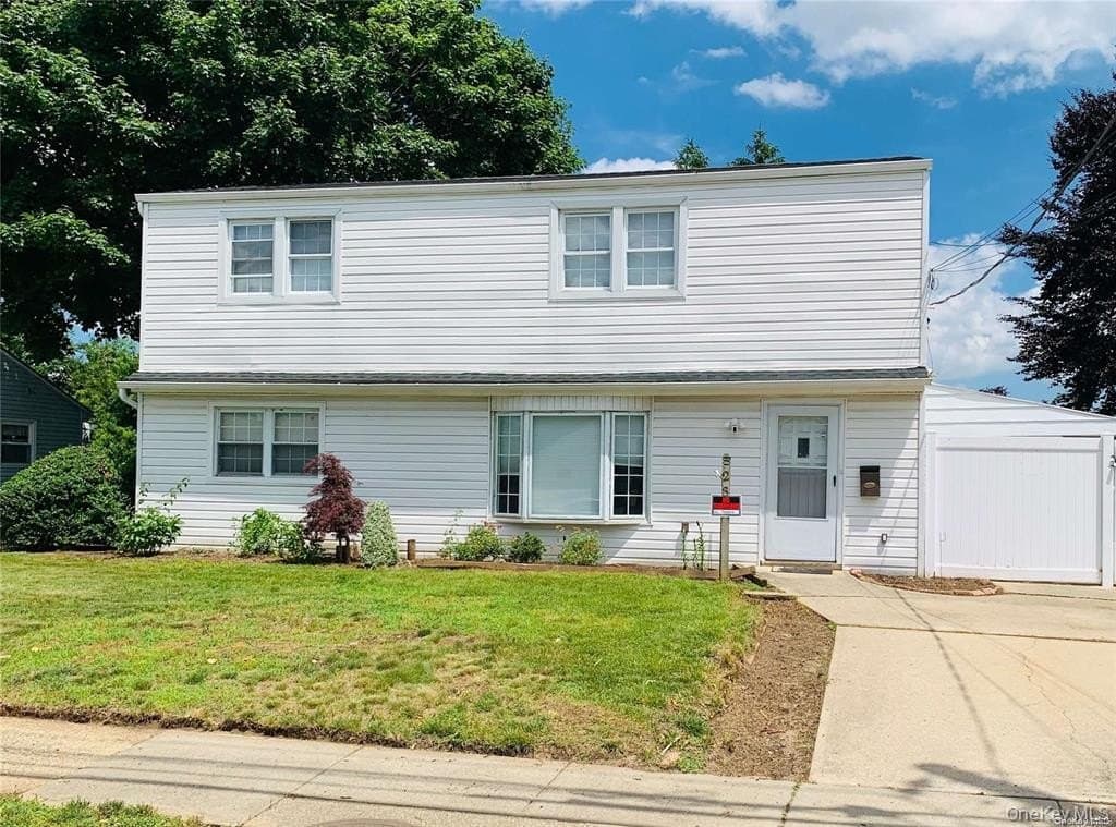 23 Ginny Ln