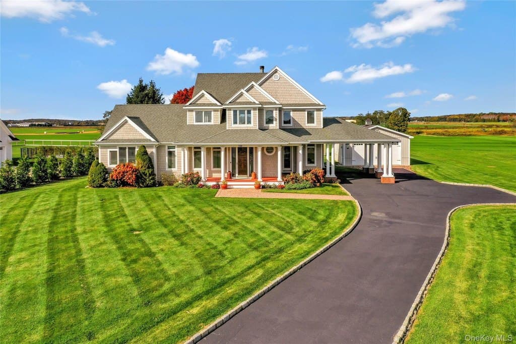 788 Reeves Ave