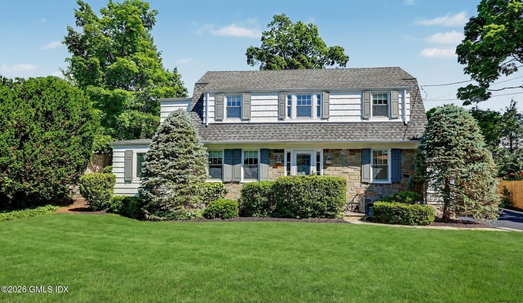 12 Rockview Dr