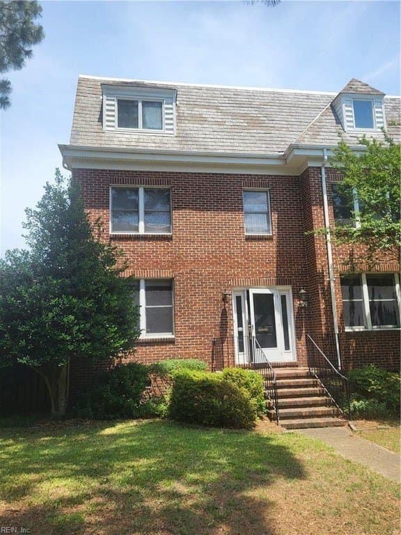 472 Westover Mews