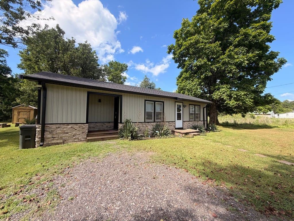 13382 W State Highway 155