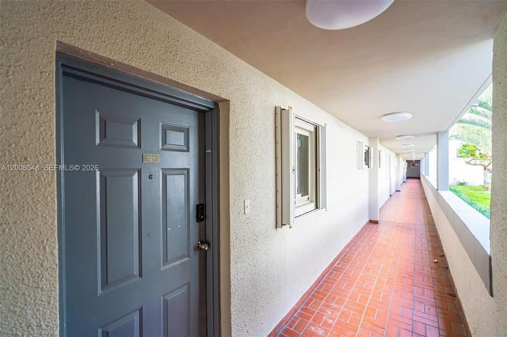 269 NW 7th St Apt 121