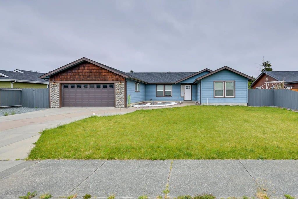 1680 Arlington Dr