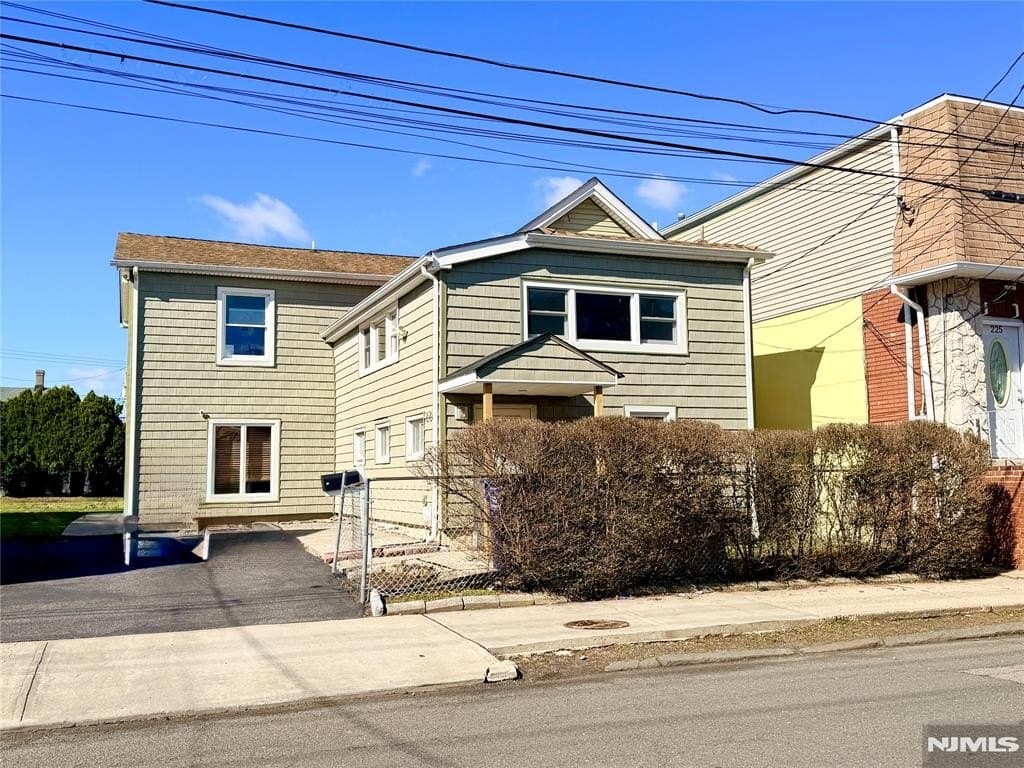 227 Washington Ave
