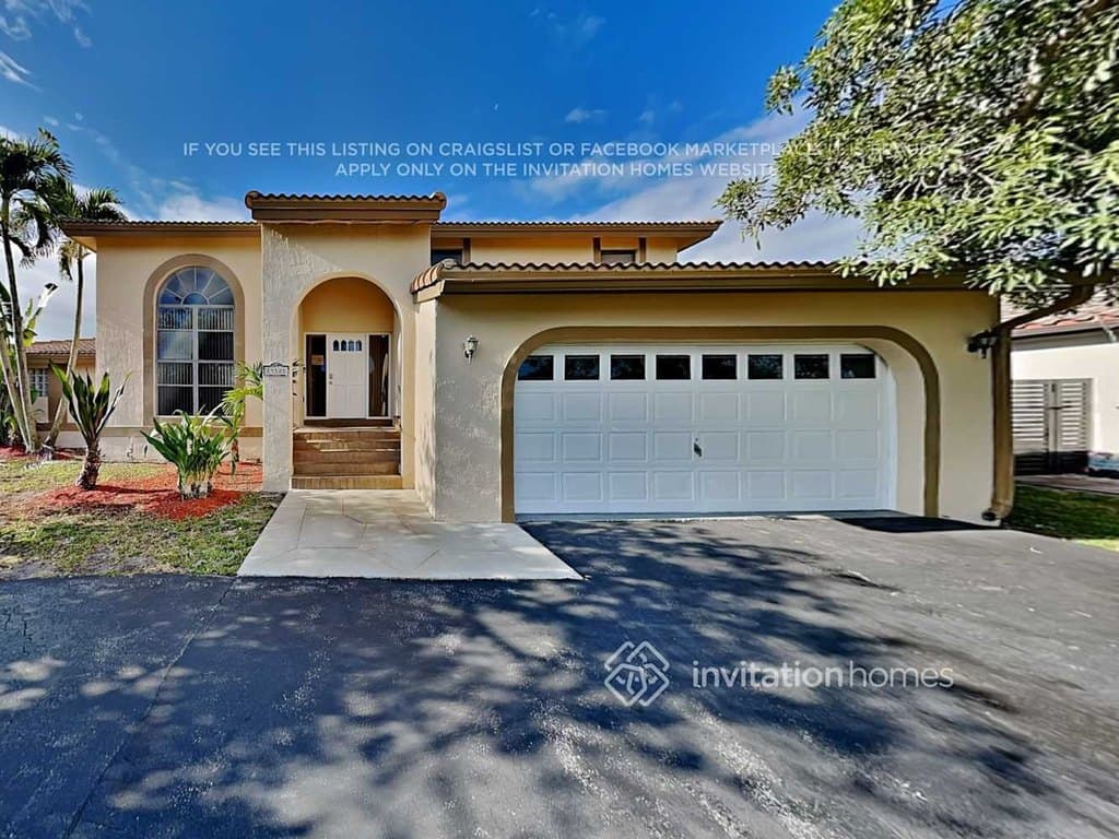 15520 Briarwood Mnr