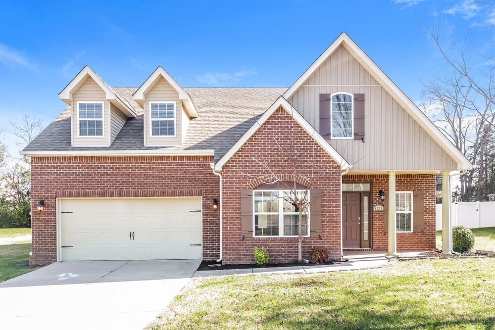 4236 Princeton Oaks Ln