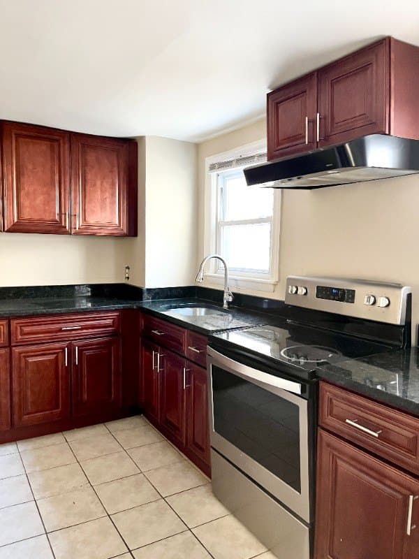 1023 W Lancaster Ave Unit Rear