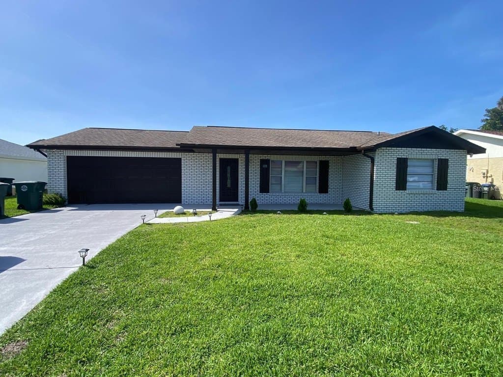 962 Country Club Ave