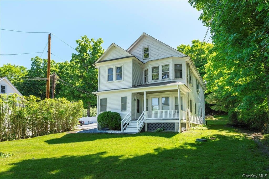 198 Myrtle Ave