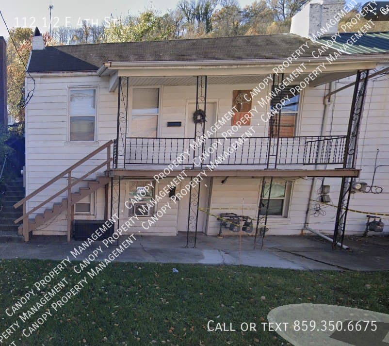 112 1/2 E 4th St