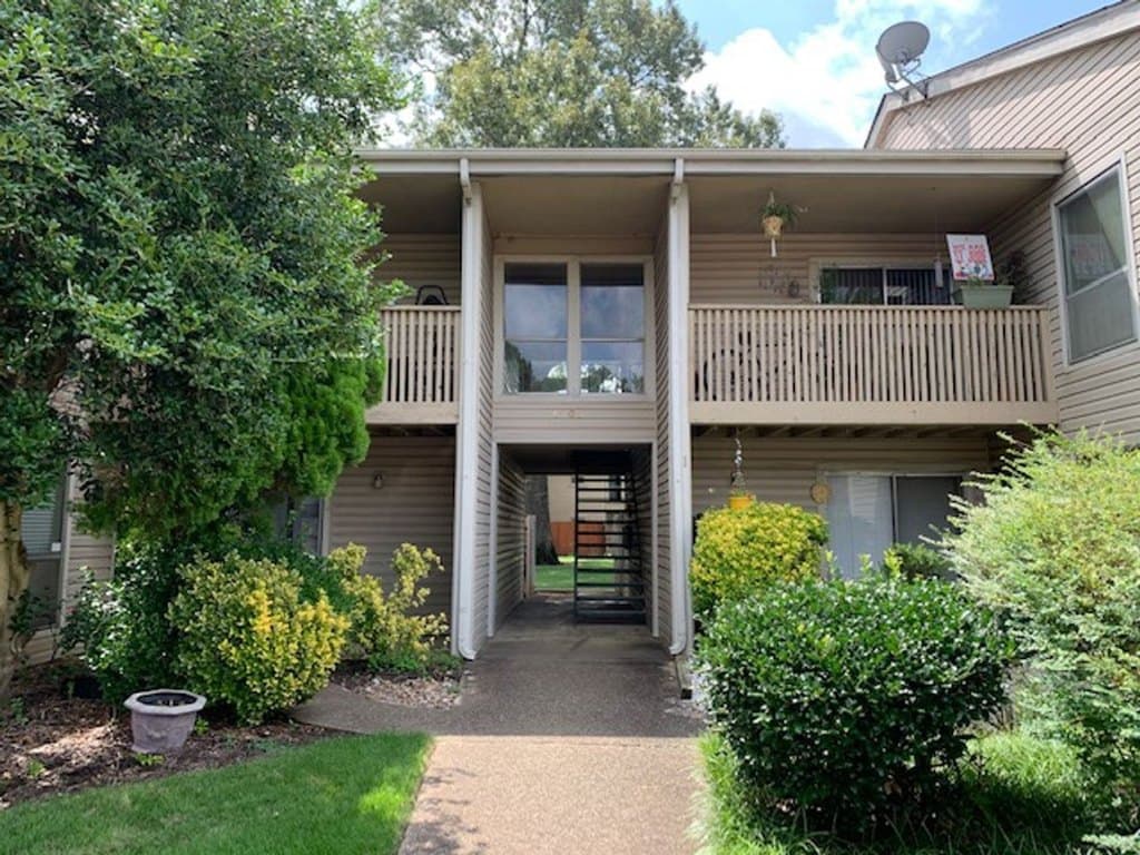 6705 Majestic Oak Pl Apt 3