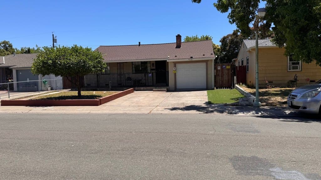 2708 16th Ave