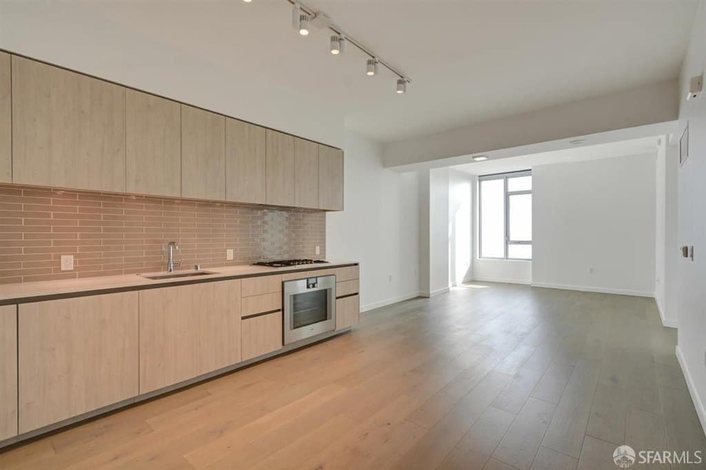 1000 3rd St Unit 916