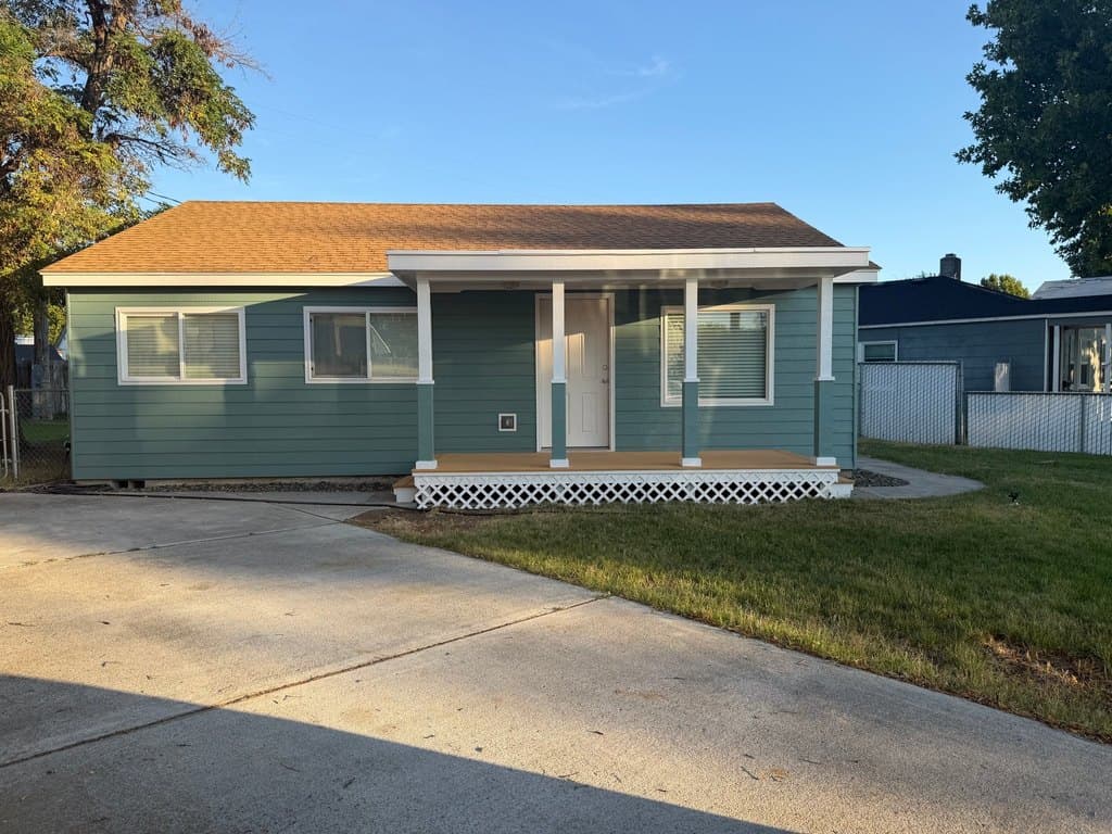809 Stanton Ave
