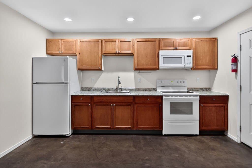 1203 Campbell Ave Apt F