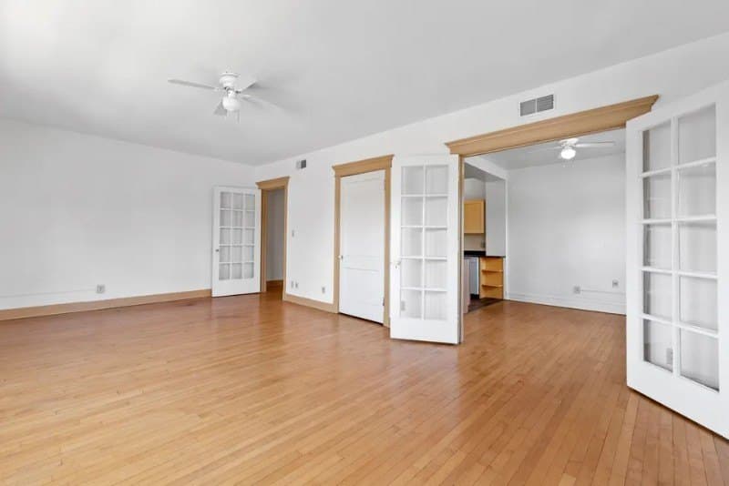 2217 W Wisconsin Ave Apt 6