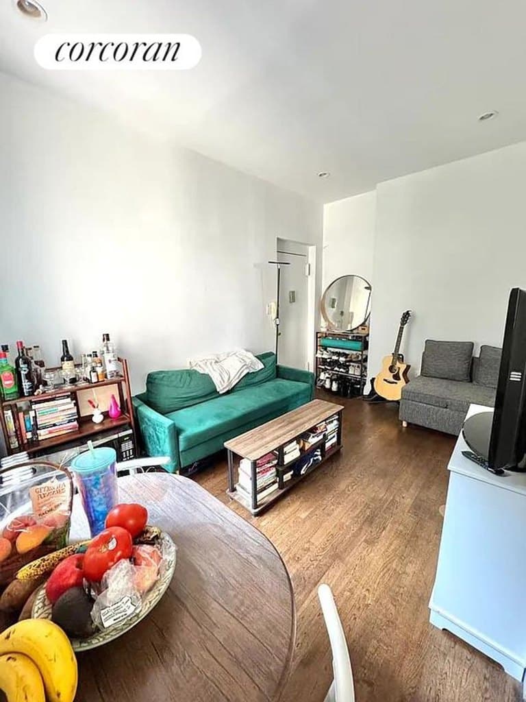 1235 First Ave Apt 21