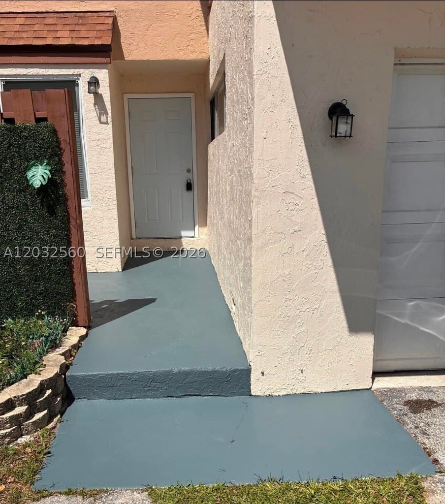 8253 NW 9th St Unit 3