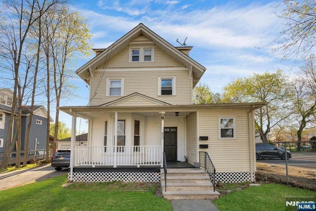 460 Orchard St Unit 2